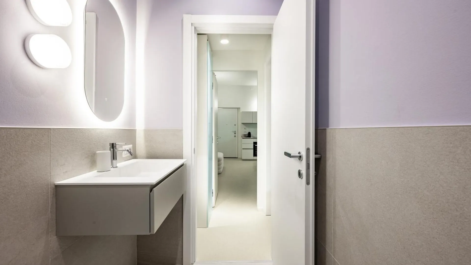 Design And Silence - Wide Renovated Apartment 2 Stops Form Centrale Milán